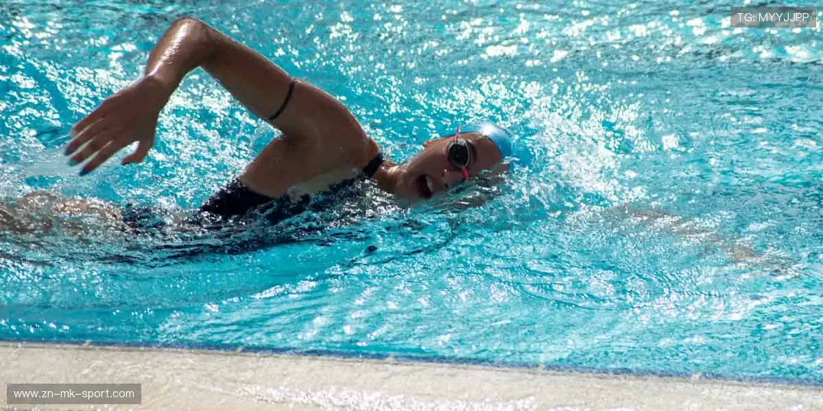 📺 弹幕互动,燃爆全场!看直播,就要和千万球迷一起嗨!